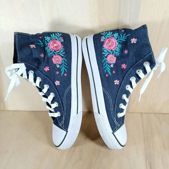 Airwalk Navy Denim Embroidered Flowers Lace Up High Top Shoes (Womens Size  9)